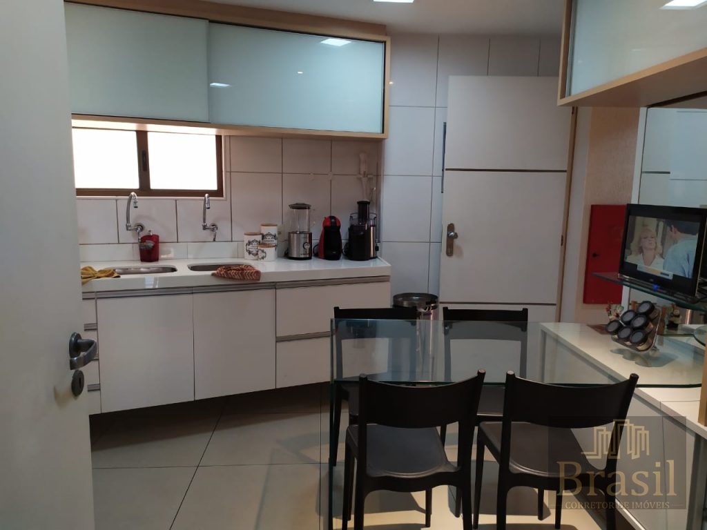 Apartamento 3 Suítes no melhor do Cocó Apartamento 3 Suítes no melhor do Cocó